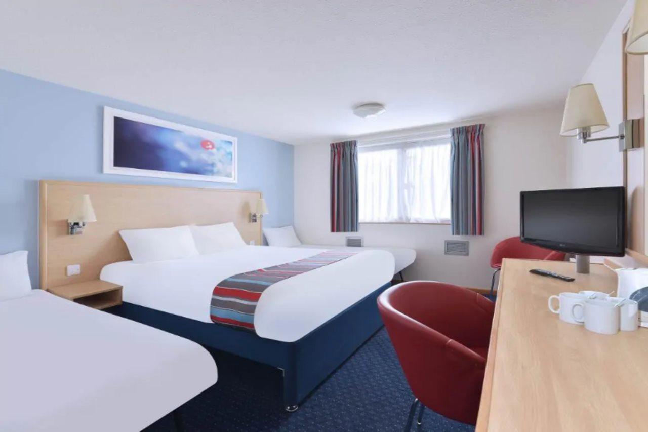 Travelodge Maidenhead Central Екстер'єр фото