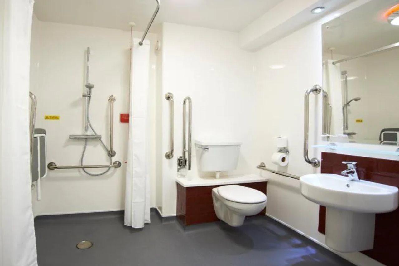 Travelodge Maidenhead Central Екстер'єр фото