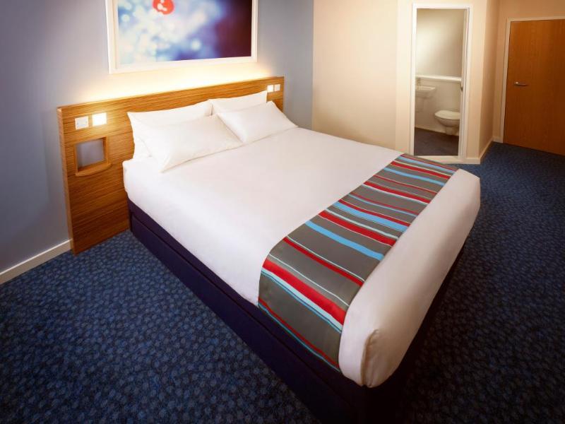 Travelodge Maidenhead Central Екстер'єр фото