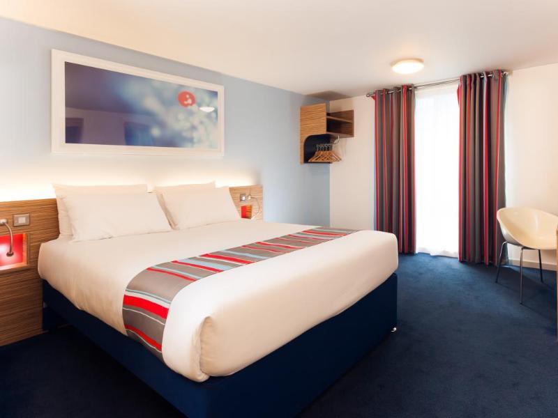 Travelodge Maidenhead Central Екстер'єр фото